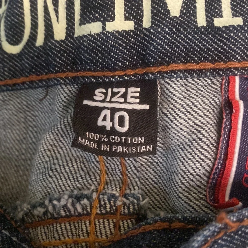 40 x 30 Ecko Unlimited jeans